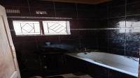 Main Bathroom of property in Bethal