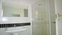 Bathroom 1 - 9 square meters of property in Reyno Ridge