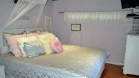Main Bedroom - 50 square meters of property in Hogsback