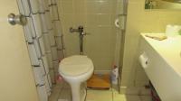 Bathroom 1 - 5 square meters of property in Bellville