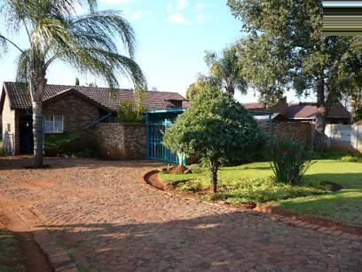 2 Bedroom House for Sale For Sale in The Orchards - Home Sell - MR25379