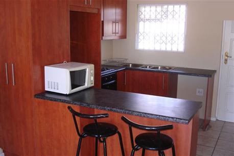 1 Bedroom Duplex to Rent in Kenilworth - CPT - Property to rent - MR25413