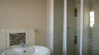 Main Bathroom - 3 square meters of property in Waterval East