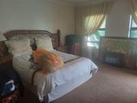 Main Bedroom of property in Ruimsig