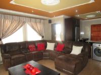 Lounges - 20 square meters of property in Cosmo City