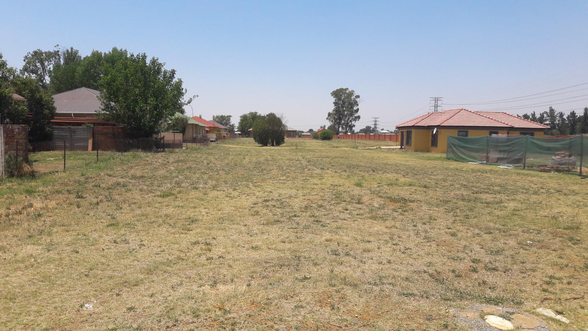 Front View of property in Strubenvale