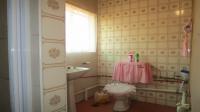 Bathroom 3+ - 5 square meters of property in Rayton