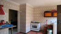 Kitchen - 13 square meters of property in Rayton