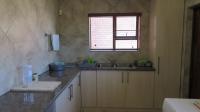 Scullery - 12 square meters of property in Vredenburg