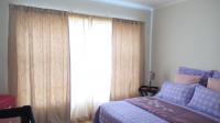 Main Bedroom - 16 square meters of property in Vorna Valley