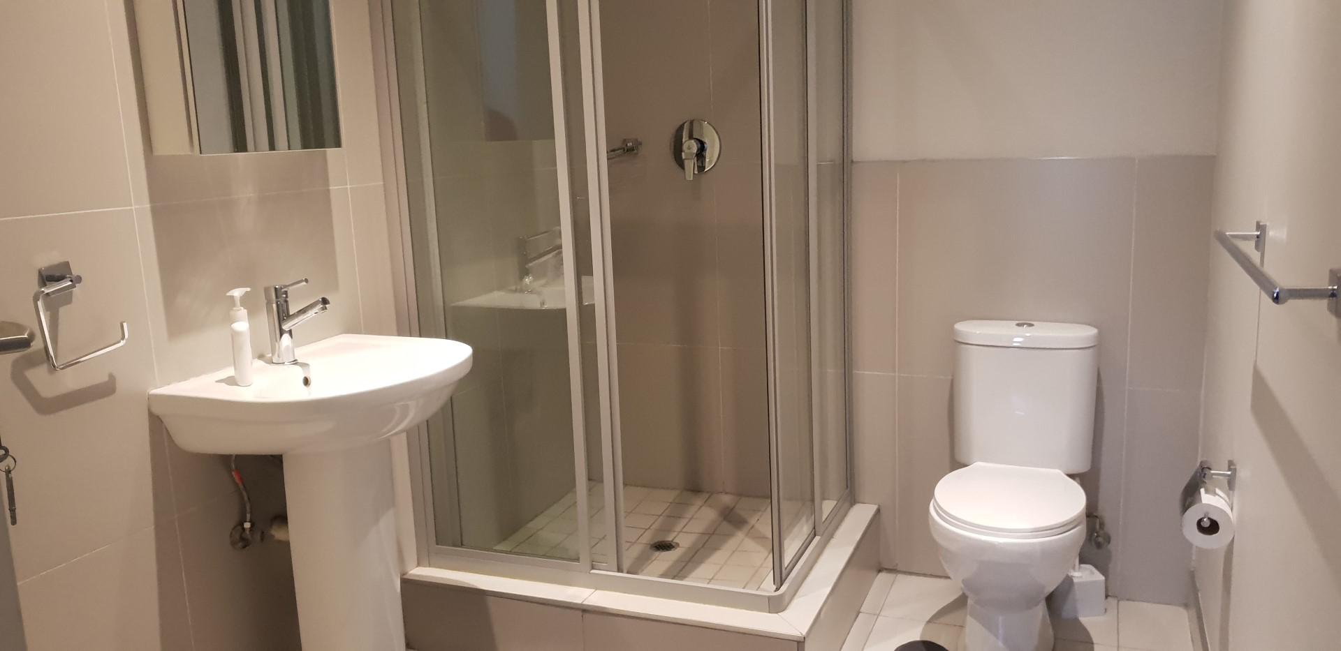 Bathroom 1 - 5 square meters of property in Morningside