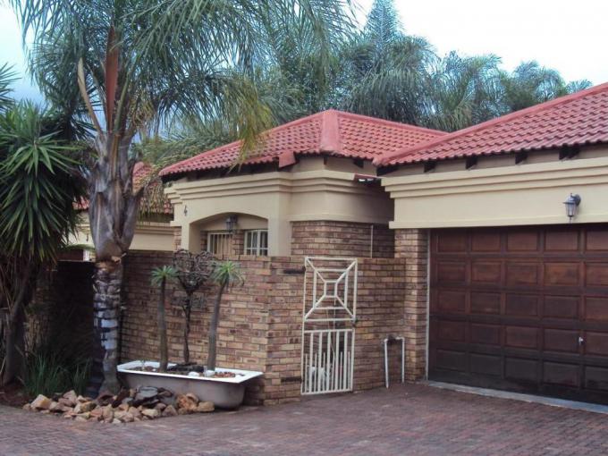 3 Bedroom Simplex for Sale For Sale in Safarituine - MR257466