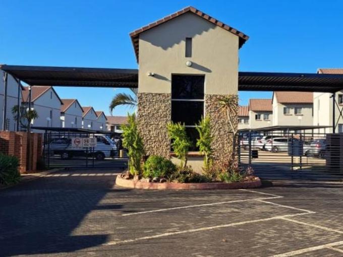 3 Bedroom Apartment for Sale For Sale in Waterval East - MR257822