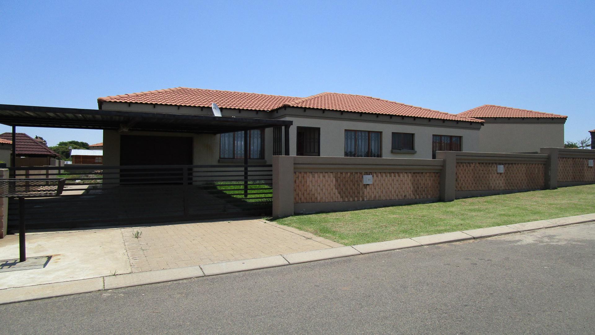 Front View of property in Emalahleni (Witbank) 