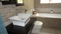 Bathroom 1 - 10 square meters of property in Randhart