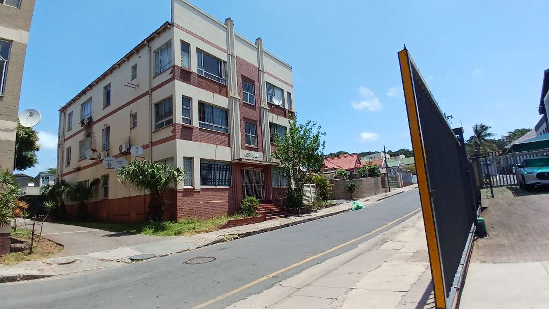 Front View of property in Glenwood - DBN