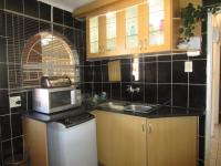 Kitchen - 10 square meters of property in Lenasia South