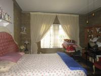 Bed Room 2 - 26 square meters of property in Riversdale