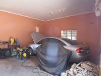 Spaces - 67 square meters of property in Riversdale