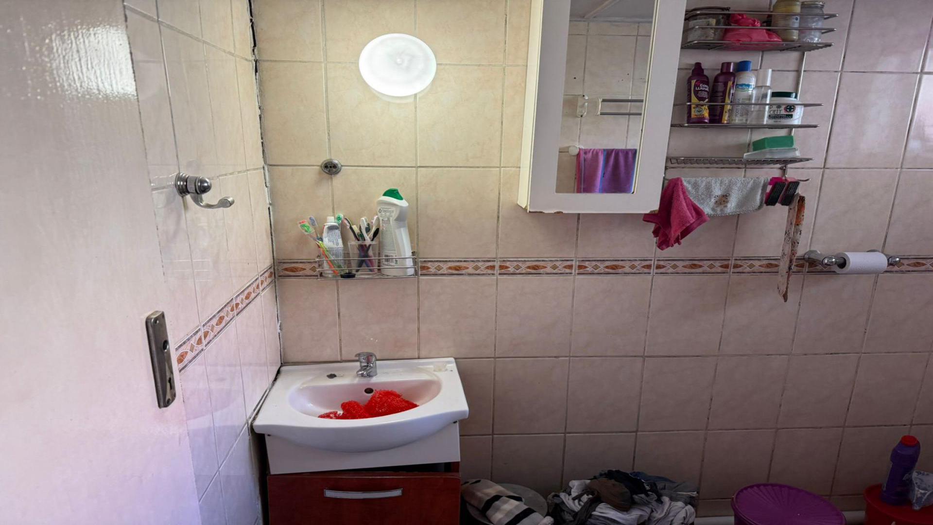 Bathroom 2 of property in Florida