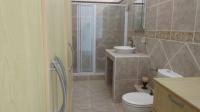 Bathroom 3+ - 12 square meters of property in Britannia Bay