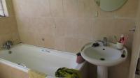 Bathroom 1 - 5 square meters of property in Parkrand