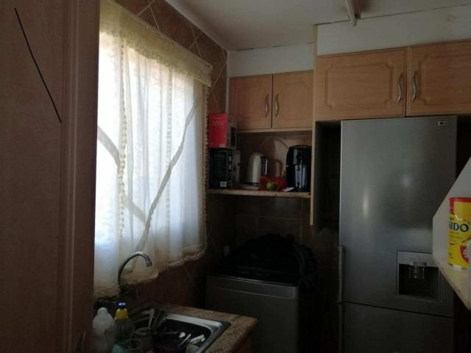 Kitchen - 6 square meters of property in Vanderbijlpark