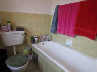 Main Bathroom - 5 square meters of property in Horison View
