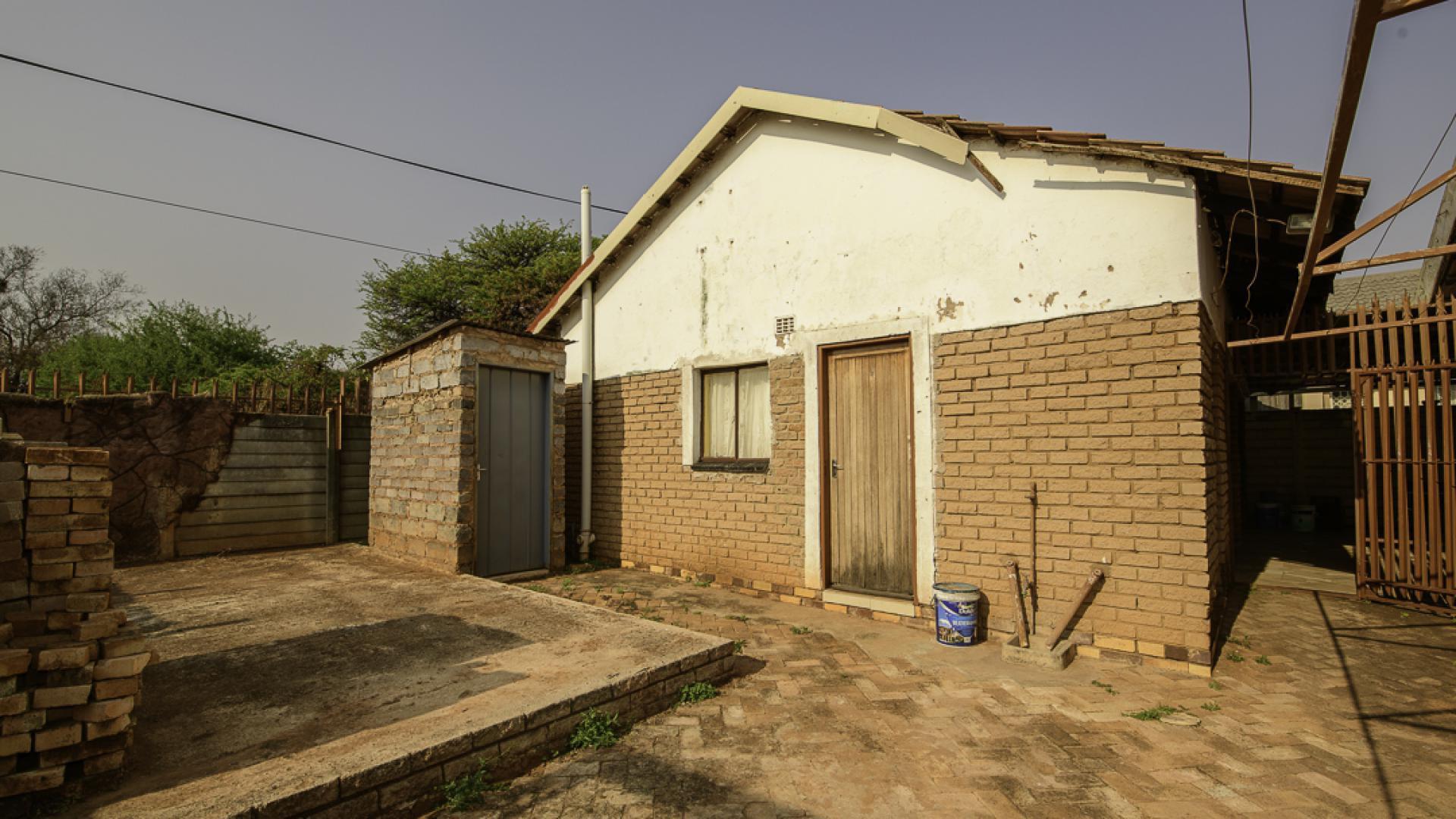Backyard of property in Klerksdorp