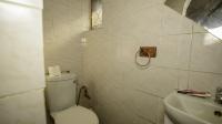 Bathroom 1 of property in Klerksdorp