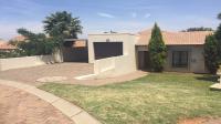 2 Bedroom 2 Bathroom Cluster to Rent for sale in Kyalami A.H