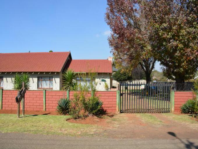 Standard Bank SIE Sale In Execution 3 Bedroom House for Sale in Eloff - MR261781