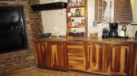 Kitchen - 14 square meters of property in Edleen