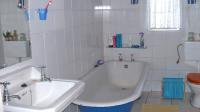 Bathroom 1 - 18 square meters of property in Clocolan