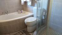 Bathroom 1 - 10 square meters of property in Comet