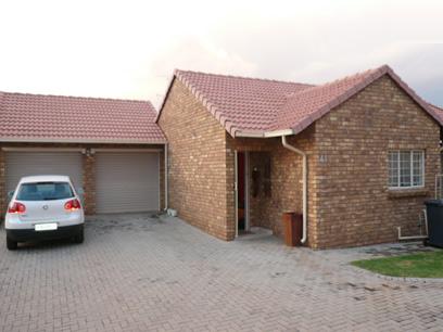 3 Bedroom Simplex for Sale For Sale in Pierre van Ryneveld - Home Sell - MR26235