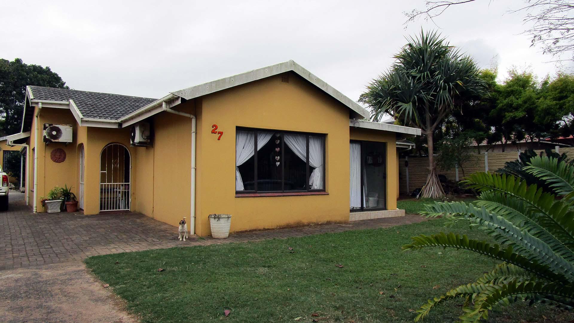 Front View of property in Ballitoville