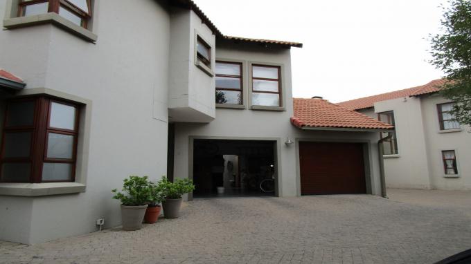 3 Bedroom Cluster for Sale For Sale in Moreletapark - Home Sell - MR262865