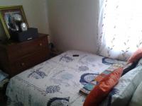 Bed Room 1 - 7 square meters of property in Jabulani