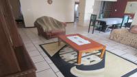 Lounges - 78 square meters of property in Witfield