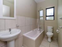 Bathroom 1 - 4 square meters of property in Rynfield AH