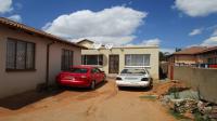 Front View of property in Mahube Valley