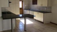 Kitchen - 10 square meters of property in Die Heuwel