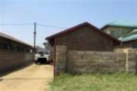 Front View of property in Kwa-Guqa