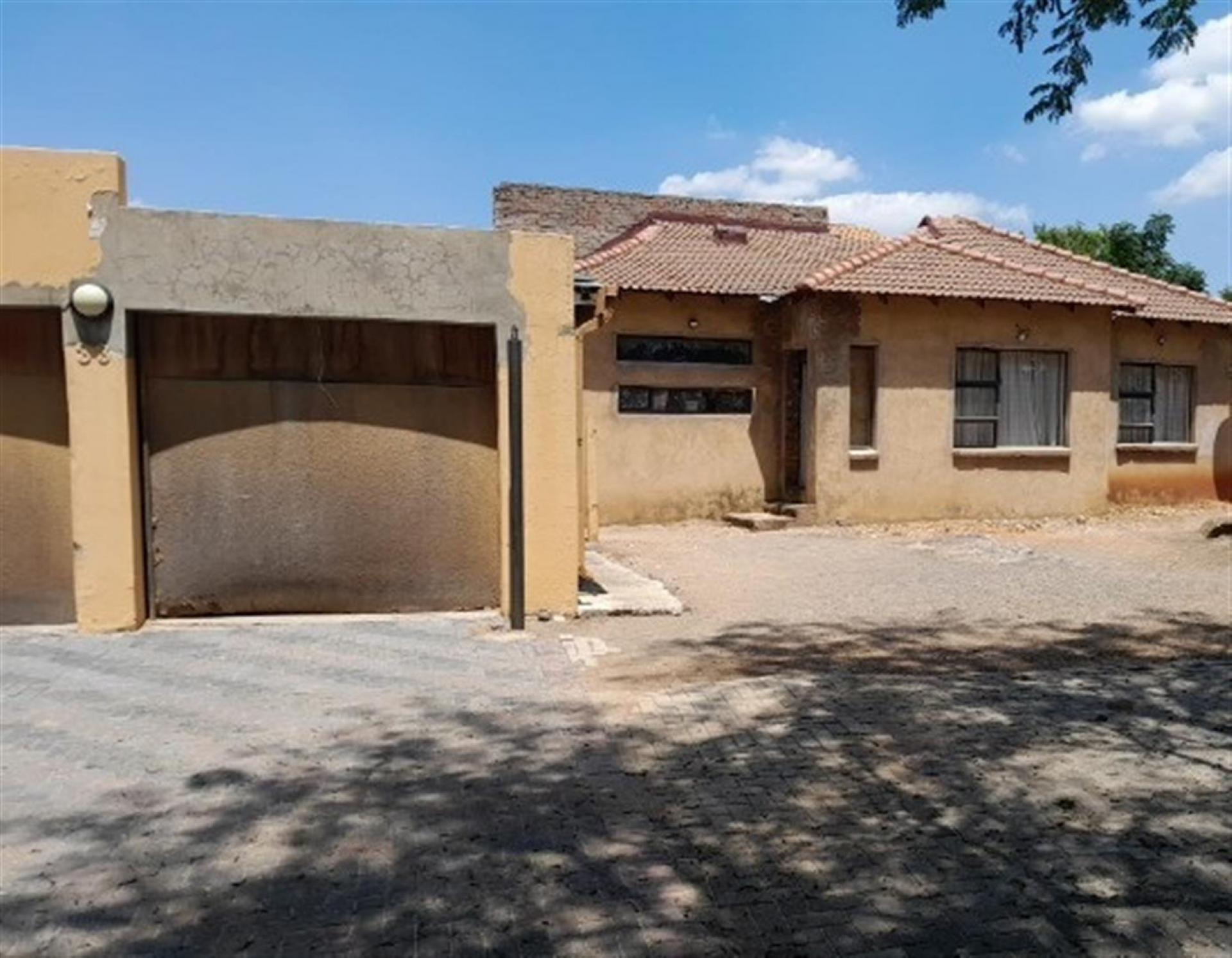Front View of property in Elandsrand