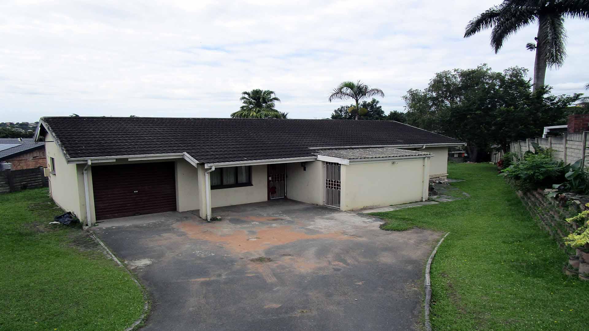 Front View of property in Pinetown 