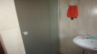 Main Bathroom - 4 square meters of property in Leachville