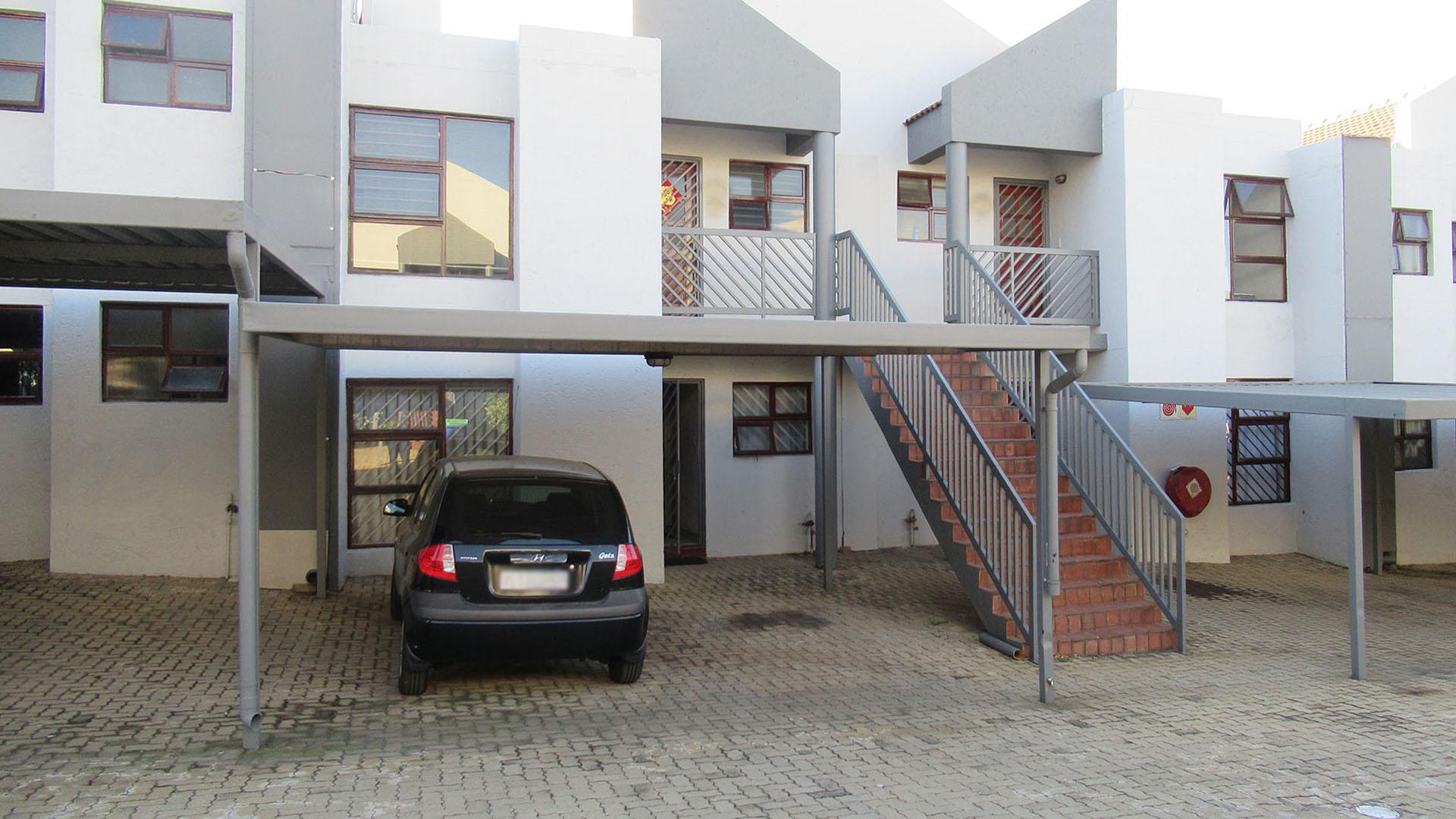 Front View of property in Morningside