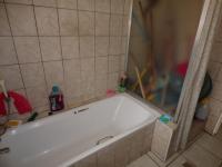 Bathroom 1 - 6 square meters of property in Comet