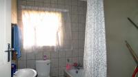 Bathroom 1 - 6 square meters of property in Comet